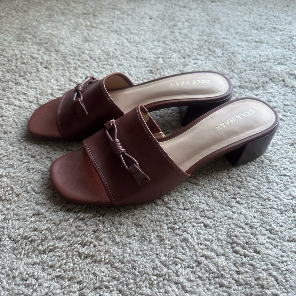 Cole Haan Caitlyn Bow Mule Leather Sandals 7.5 - Picture 5 of 8